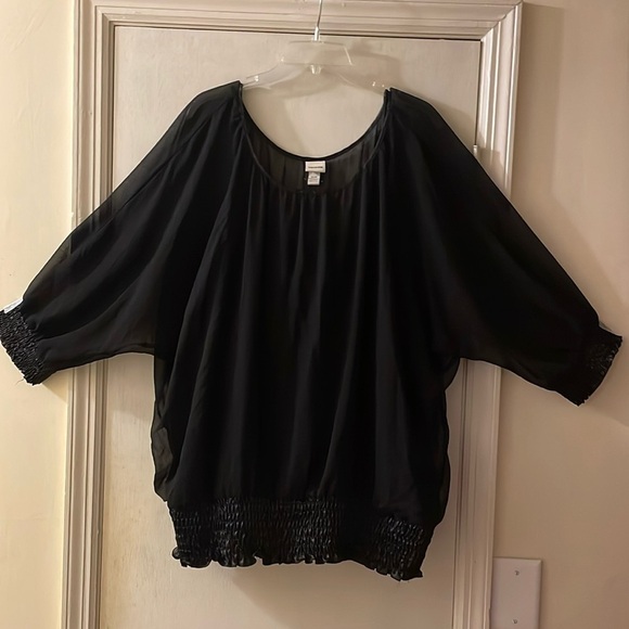 vanezia Tops - Venezia black layered peasant blouse​​​